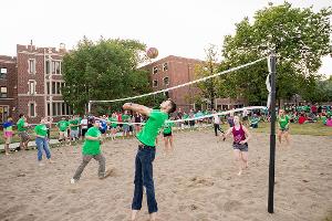 volleyball in the Bek quad