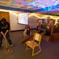 Residents set up mini golf in Noren Hall