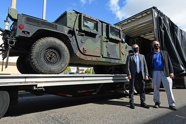 humvee vehicle with und faculty