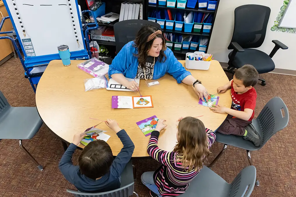 A UND student teaching young children