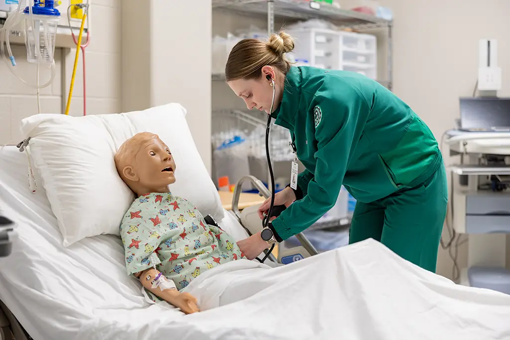 jenna working in UND hospital simulator