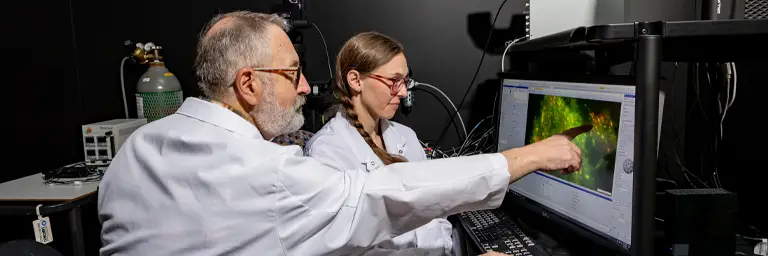 UND Biomedical Engineering Master's Student Working on Project